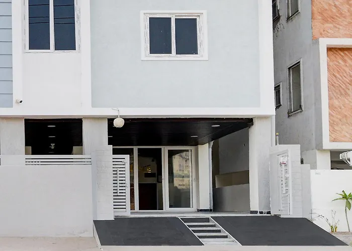 Fabhotel High Rise Kokapet