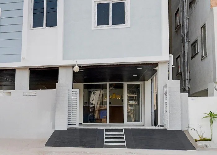 Fabhotel High Rise Kokapet